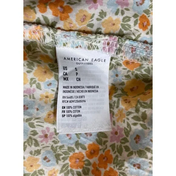 American Eagle Floral Patchwork Short Sleeve Button Down Womens Size Small - Picture 8 of 9